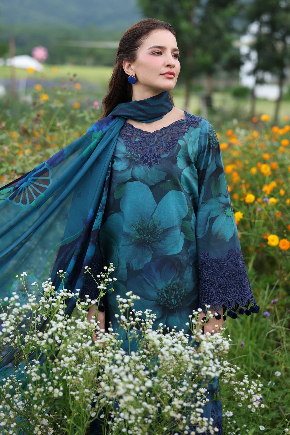 Baroque – Premium Lawn 3PC with 3D Voile Dupatta (stitched)