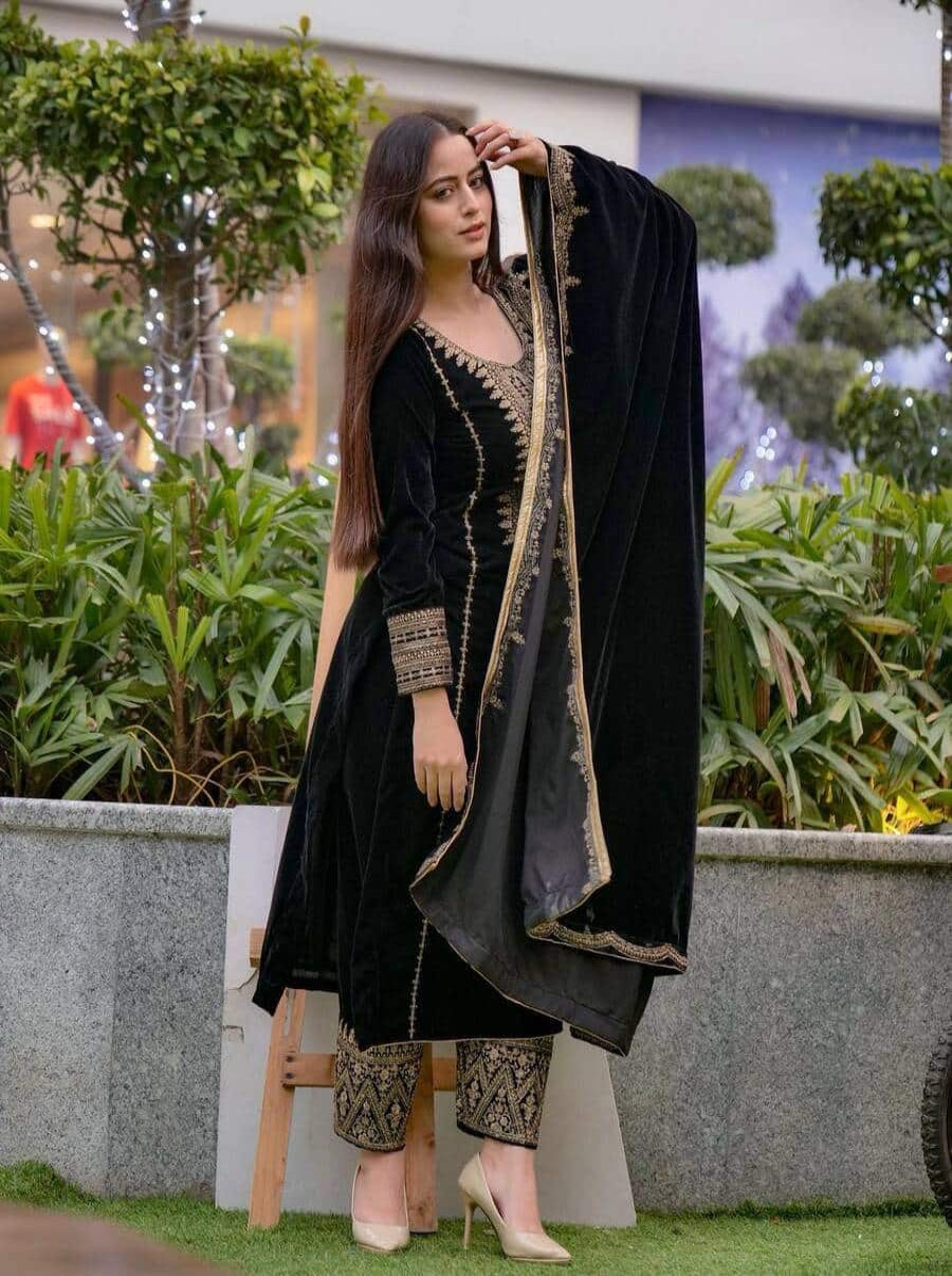 DESIGNER VELVET SEQUENCE EMBROIDERY WORK TOP BOTTOM WITH DUPATTA BLACK