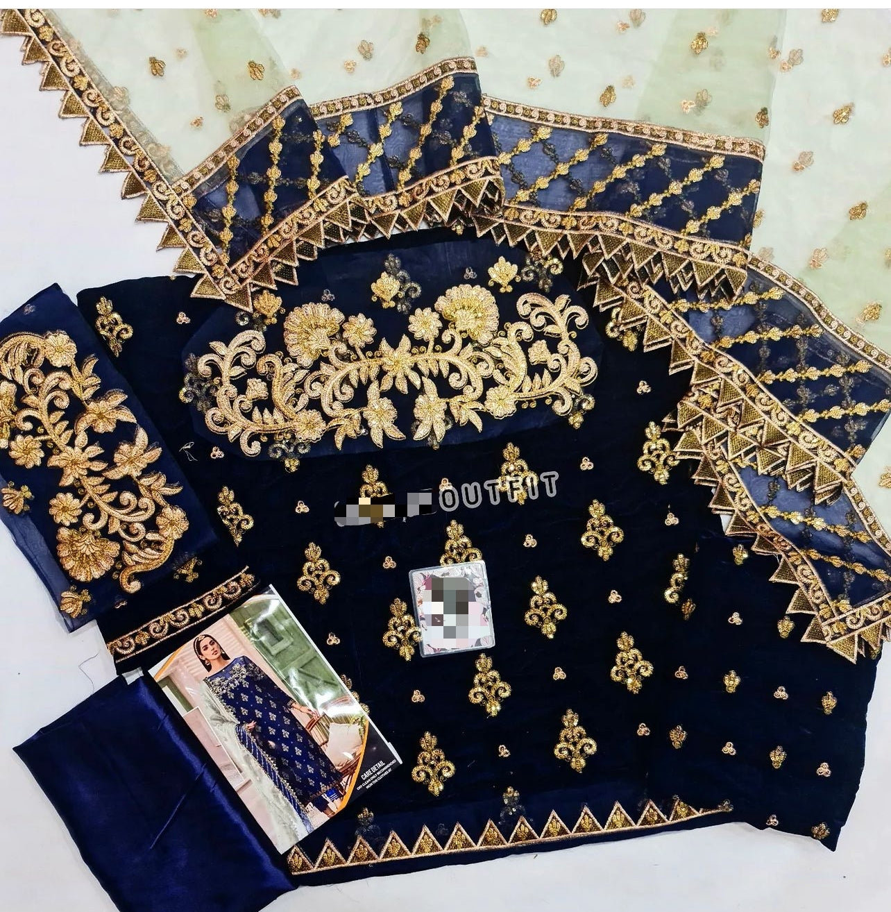 EMAAN ADEEL Velvet Embroidered Suit