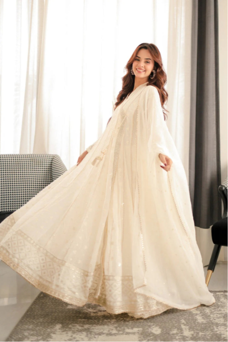 03-Piece Off White Chiffon Maxi